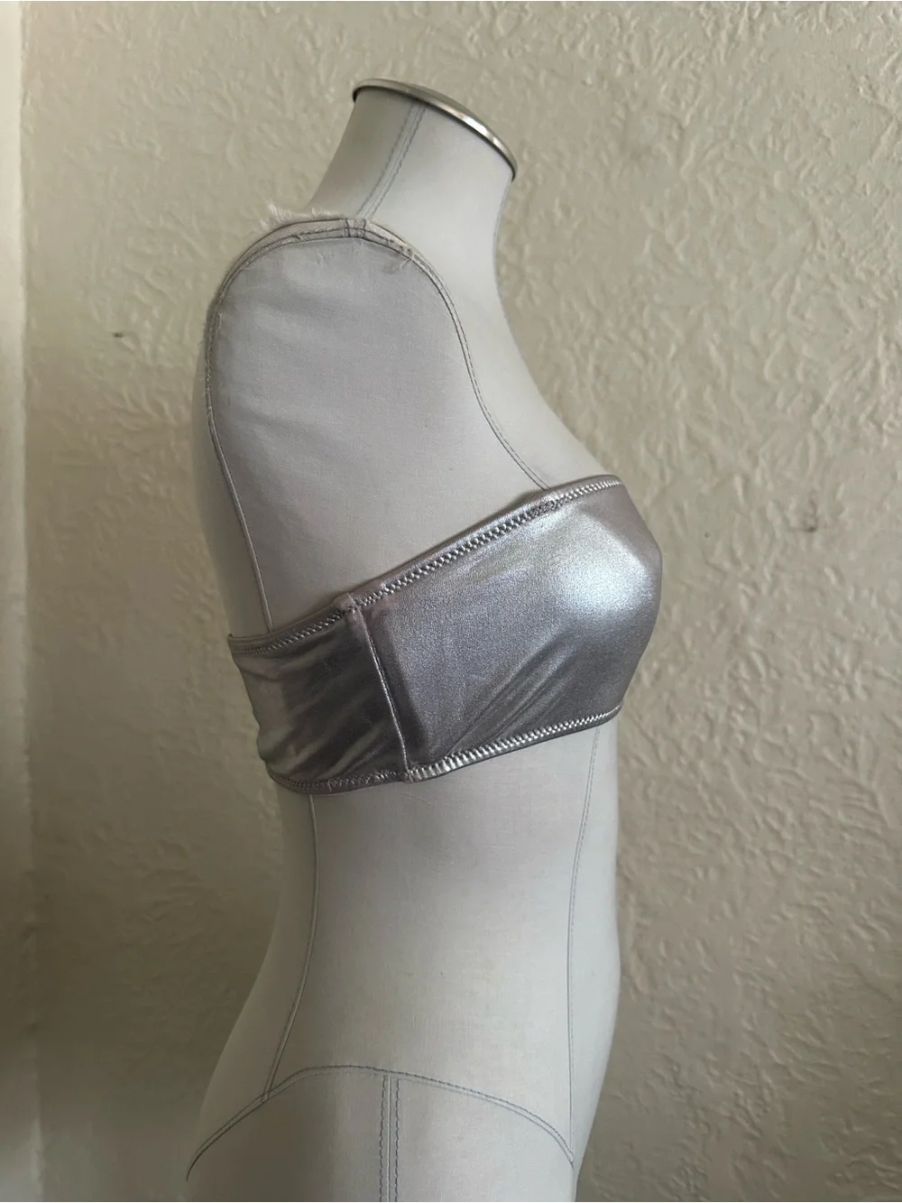 SKIMS Silver Metallic Bandeau Strapless Crop Top Medium